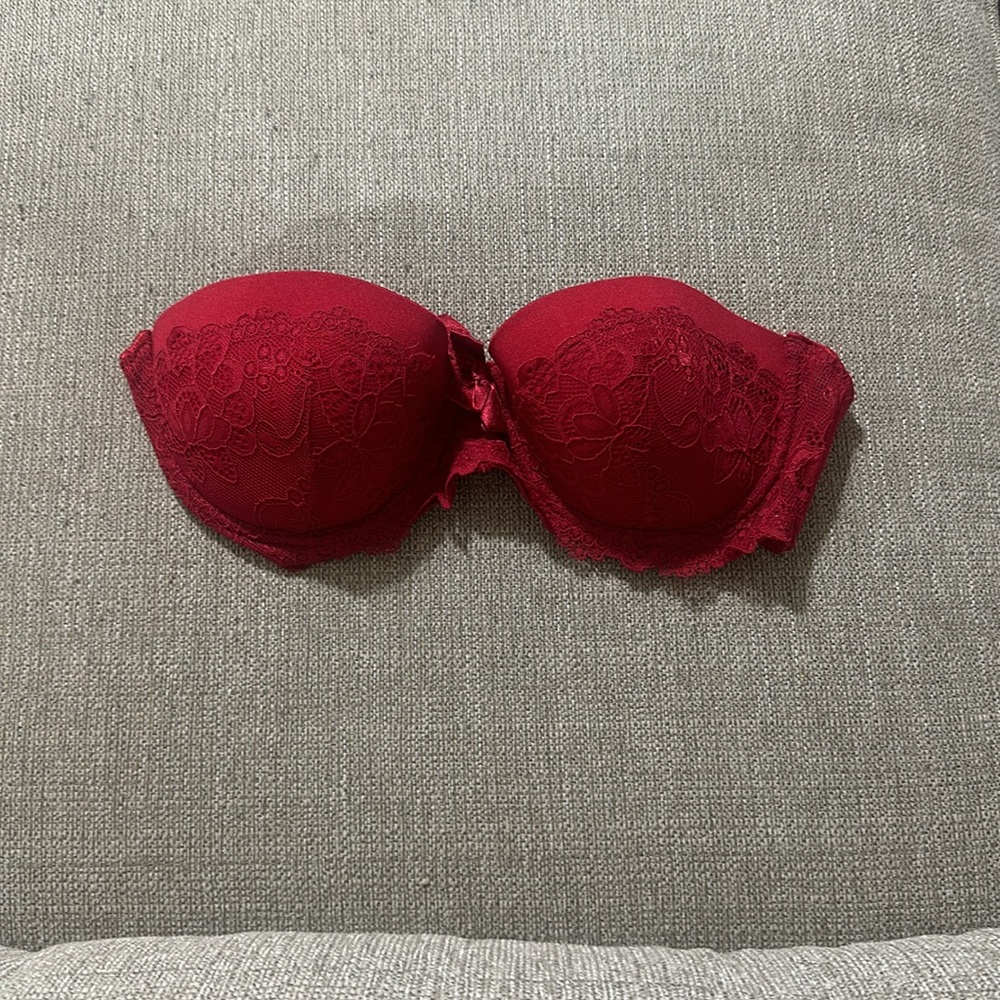 Venus Red Lacy Strapless Bra 34B